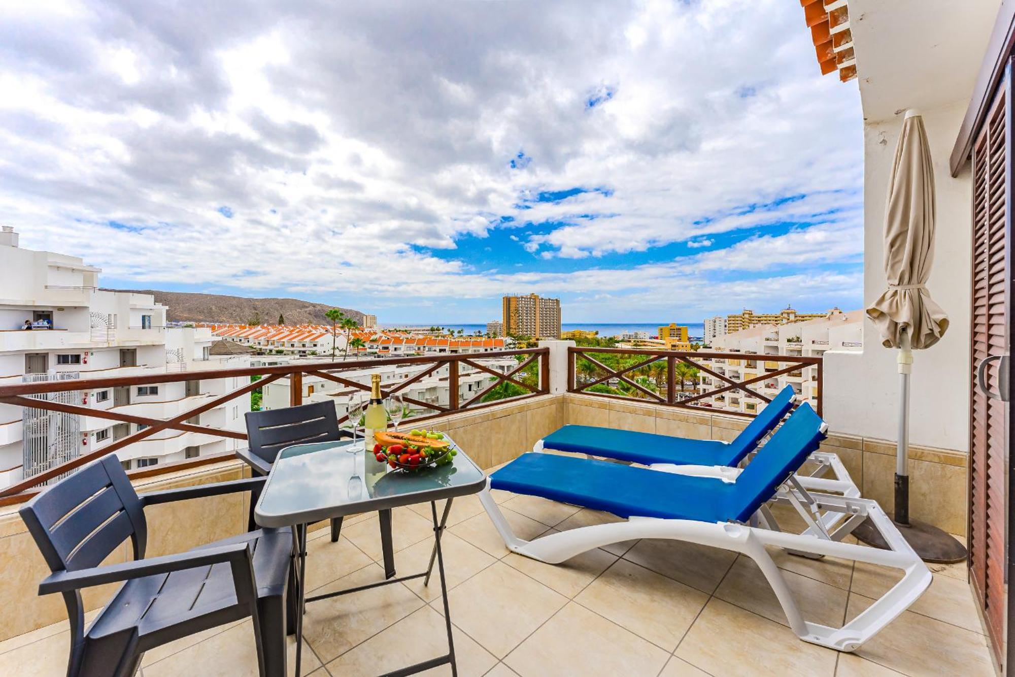 Blue Cristianos By Welcome Tenerife ลอส กริสเตียนอส ภายนอก รูปภาพ